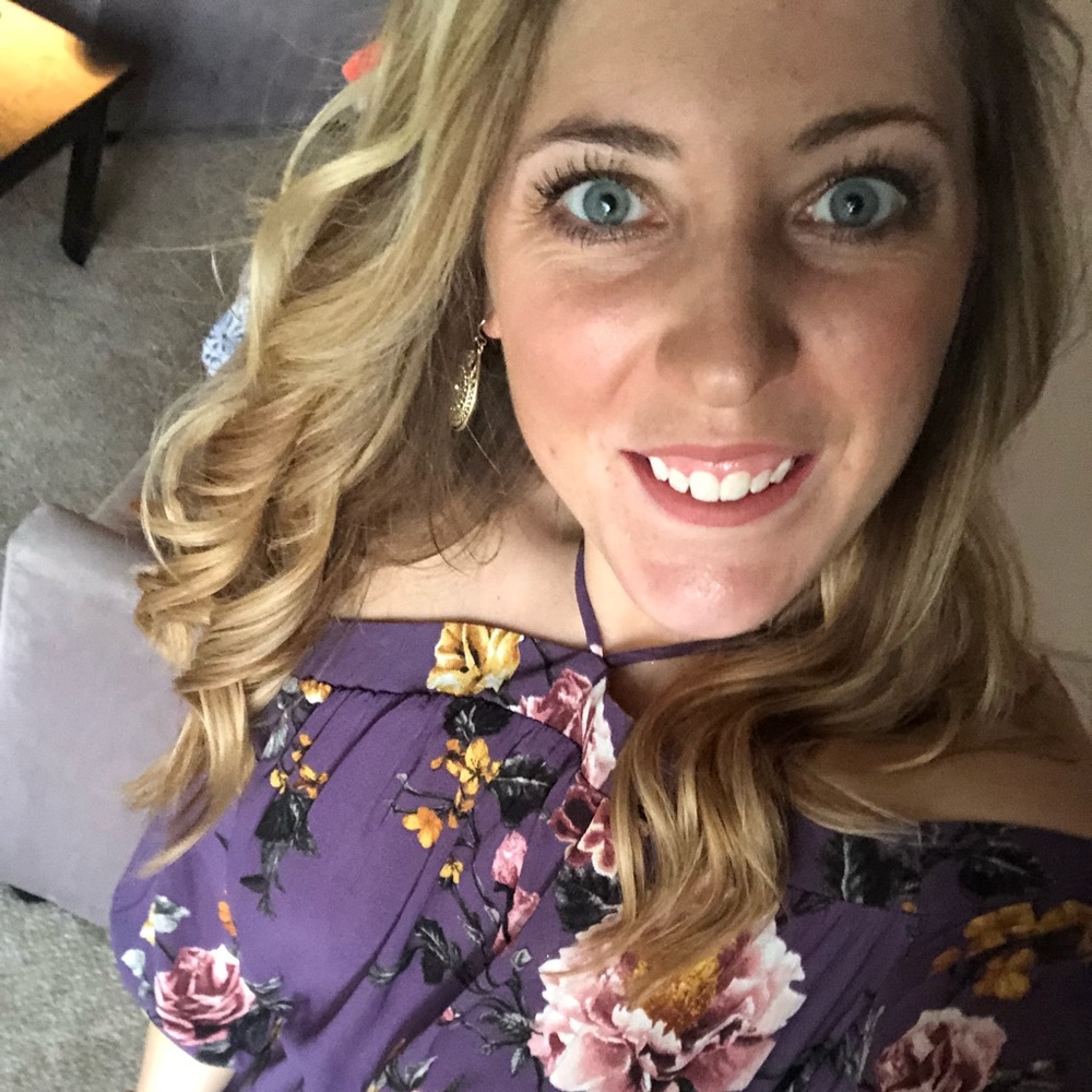 Meet your Posher, Lauren